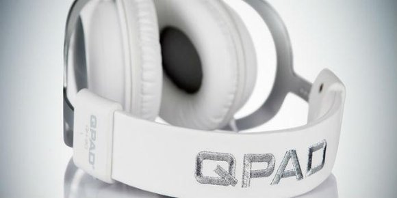 Vi tester Qpads hodetelefoner for dataspill