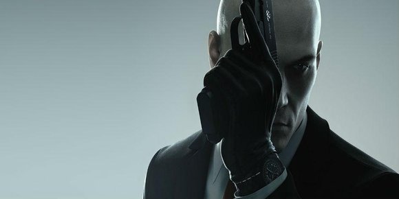 Fra i morra får du én sjanse til drepe skuespilleren Gary Busey i «Hitman»