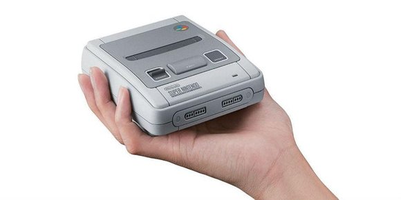 Innmaten i «SNES Mini» er nøyaktig den samme som i «NES Mini»