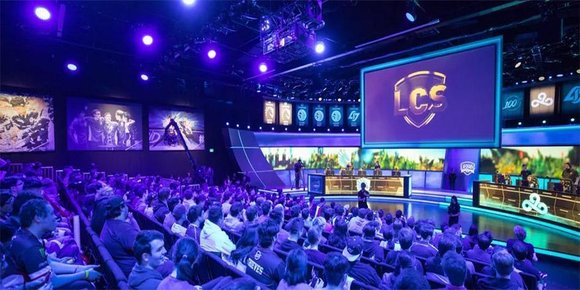 Riot Games etter rasistiske meldinger i Echo Fox: - Enten gjør dere noe eller så gjør vi