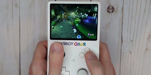 Her er «Wiiboy Color» - en fullt fungerende Wii på størrelse med en GameBoy