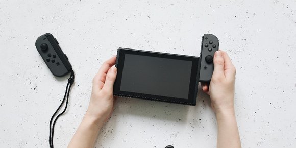 EU-kommisjonen tvinger Nintendo til å reparere alle joy-cons gratis og på livstid