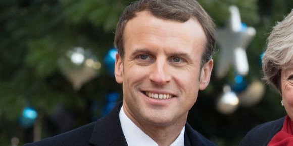 Macron sier han vil satse på gaming – to måneder etter han sa opptøyer var gjort av gamere